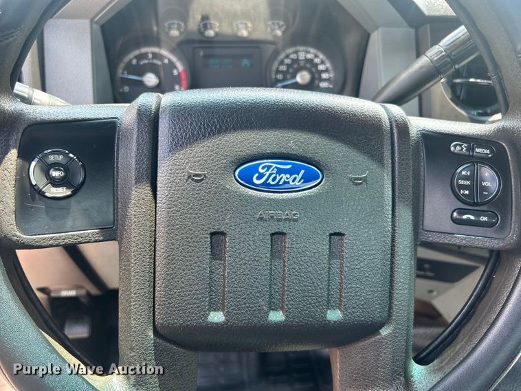 image for item DO6613 2015 Ford F450 Super Duty SuperCab truck cab and chassis
