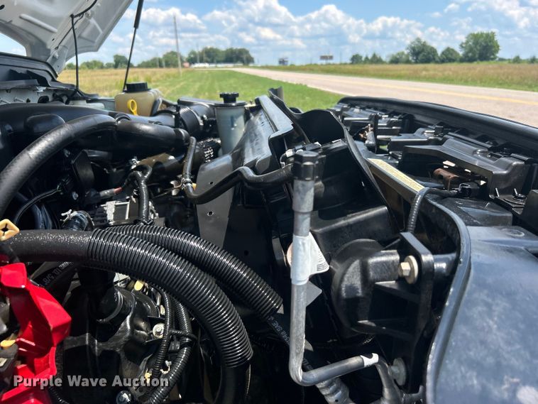 image for item DO6613 2015 Ford F450 Super Duty SuperCab truck cab and chassis