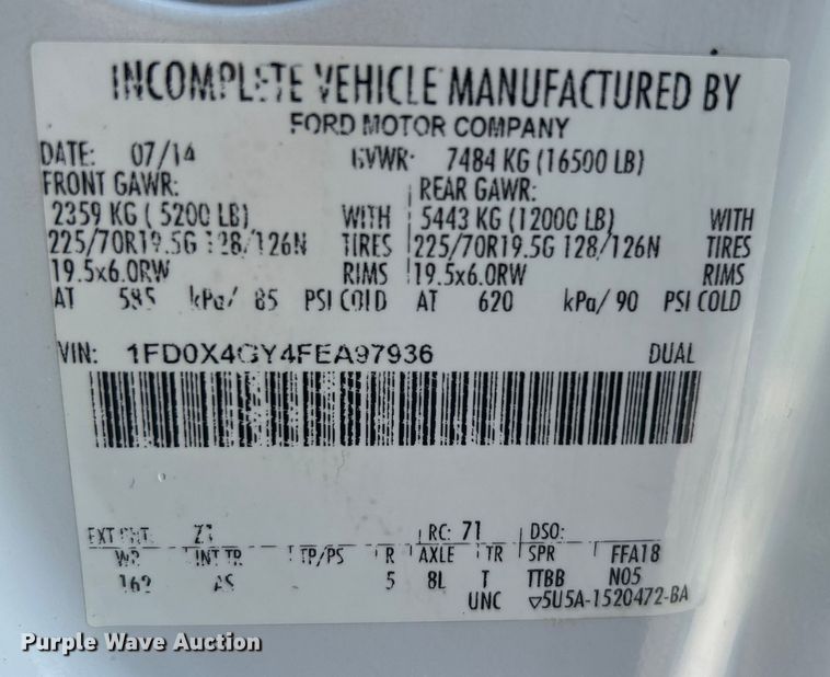 image for item DO6613 2015 Ford F450 Super Duty SuperCab truck cab and chassis