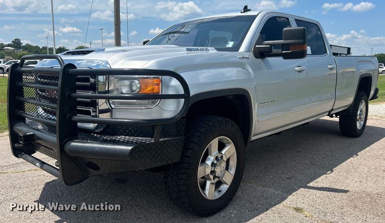 image for item DO6614 2017 GMC Sierra 2500HD Crew Cab pickup truck