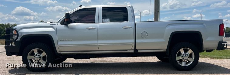 image for item DO6614 2017 GMC Sierra 2500HD Crew Cab pickup truck