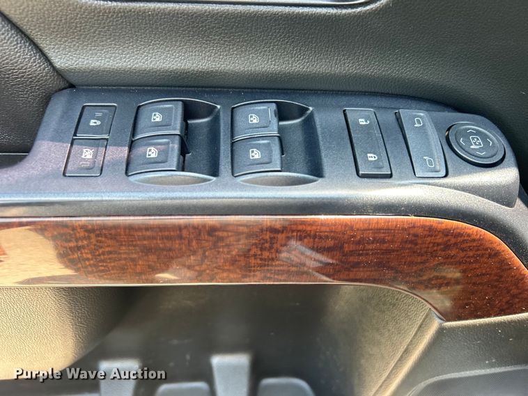 image for item DO6614 2017 GMC Sierra 2500HD Crew Cab pickup truck