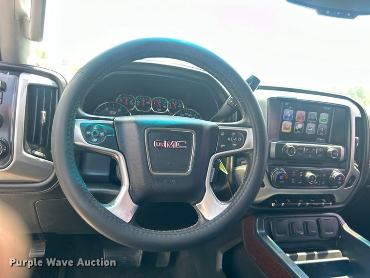 image for item DO6614 2017 GMC Sierra 2500HD Crew Cab pickup truck