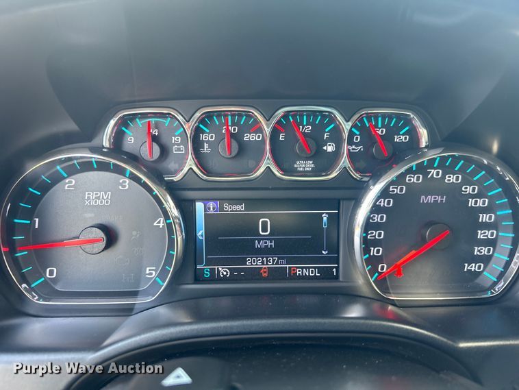 image for item DO6614 2017 GMC Sierra 2500HD Crew Cab pickup truck