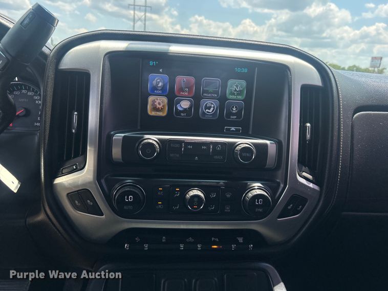 image for item DO6614 2017 GMC Sierra 2500HD Crew Cab pickup truck