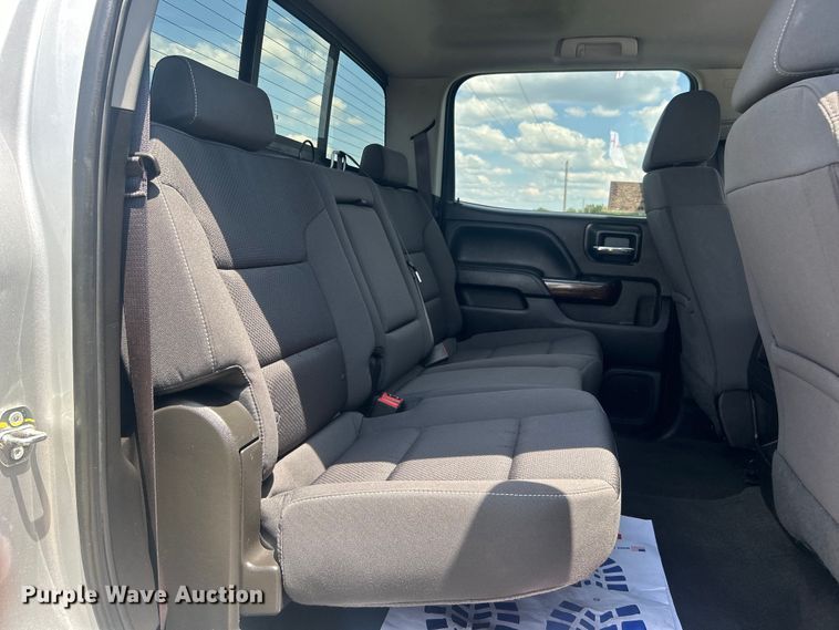 image for item DO6614 2017 GMC Sierra 2500HD Crew Cab pickup truck