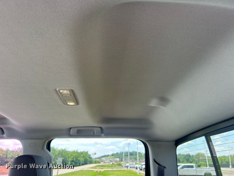 image for item DO6614 2017 GMC Sierra 2500HD Crew Cab pickup truck