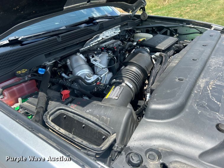 image for item DO6614 2017 GMC Sierra 2500HD Crew Cab pickup truck