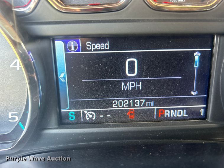 image for item DO6614 2017 GMC Sierra 2500HD Crew Cab pickup truck