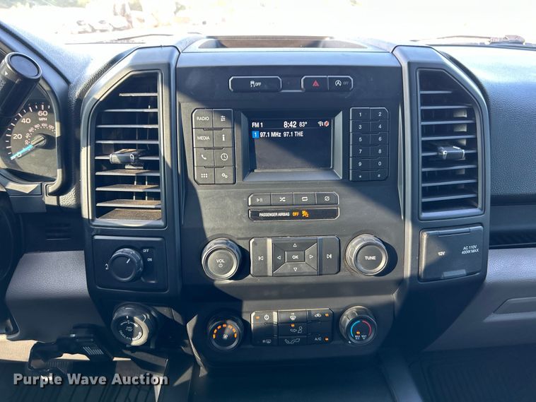 image for item DO6620 2020 Ford F150 XL SuperCrew pickup truck