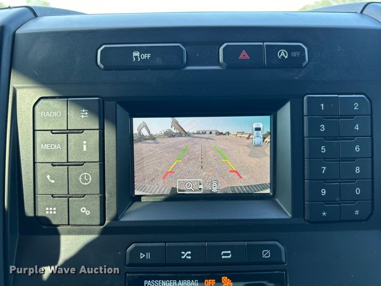 image for item DO6620 2020 Ford F150 XL SuperCrew pickup truck