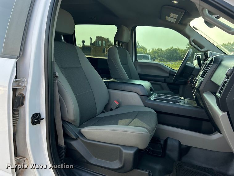 image for item DO6620 2020 Ford F150 XL SuperCrew pickup truck