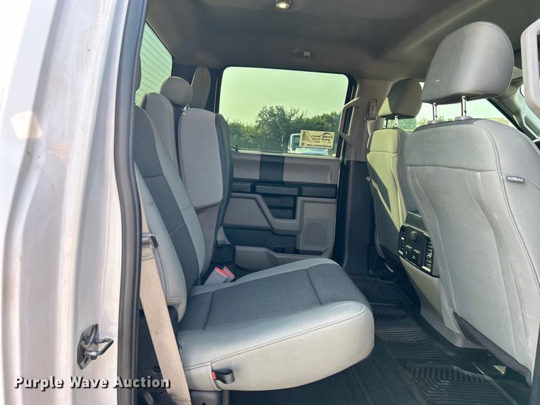 image for item DO6620 2020 Ford F150 XL SuperCrew pickup truck