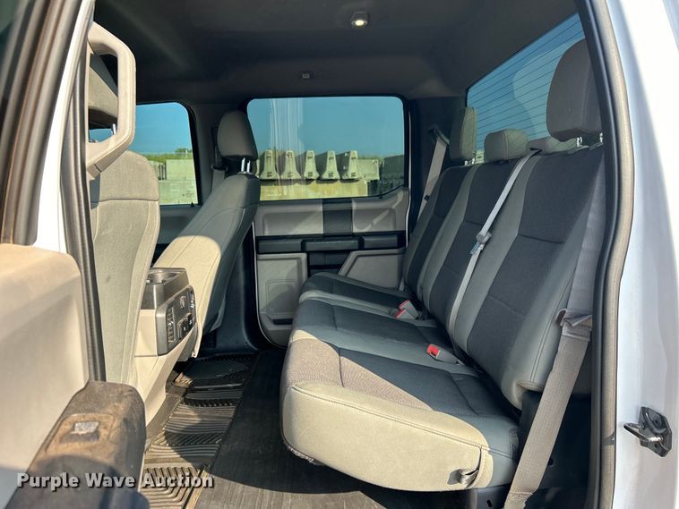 image for item DO6620 2020 Ford F150 XL SuperCrew pickup truck