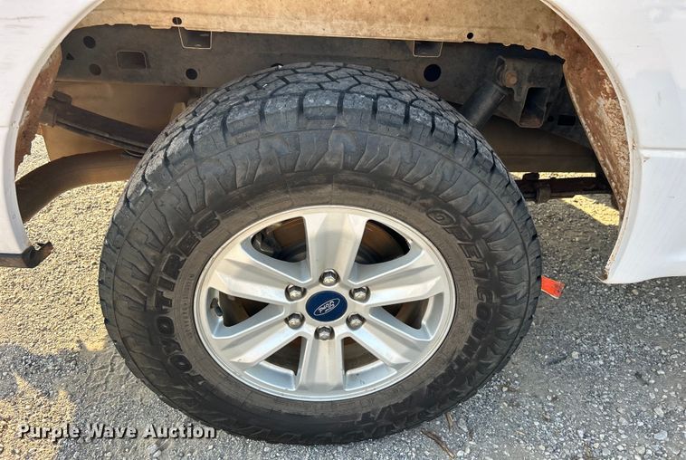 image for item DO6620 2020 Ford F150 XL SuperCrew pickup truck