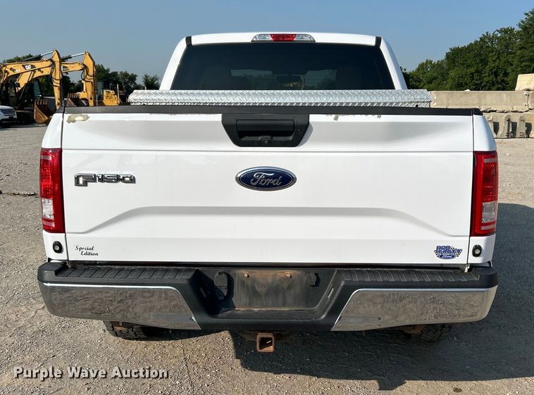 image for item DO6622 2017 Ford F150 XLT SuperCrew pickup truck