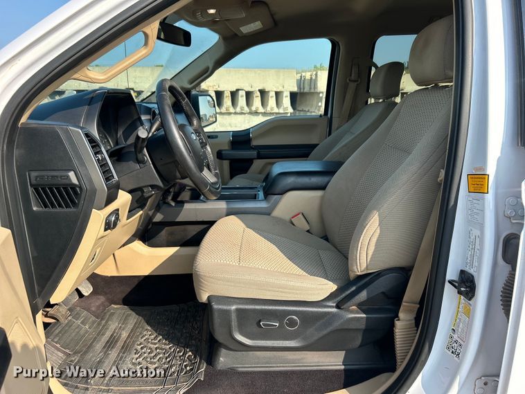 image for item DO6622 2017 Ford F150 XLT SuperCrew pickup truck