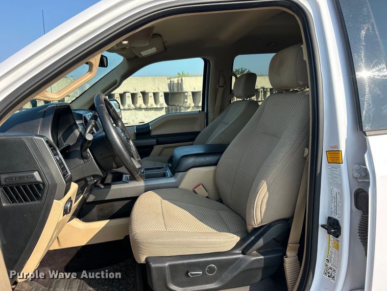 image for item DO6622 2017 Ford F150 XLT SuperCrew pickup truck