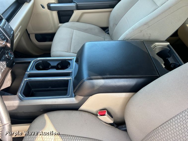 image for item DO6622 2017 Ford F150 XLT SuperCrew pickup truck