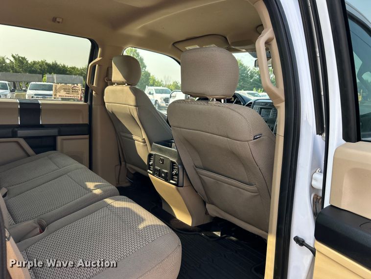 image for item DO6622 2017 Ford F150 XLT SuperCrew pickup truck