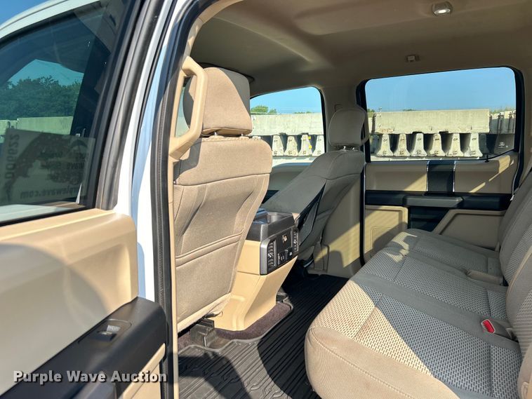 image for item DO6622 2017 Ford F150 XLT SuperCrew pickup truck