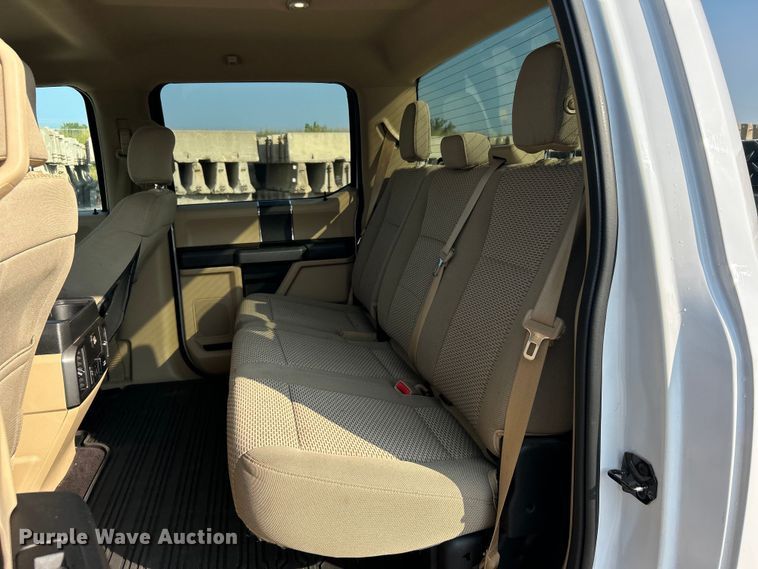 image for item DO6622 2017 Ford F150 XLT SuperCrew pickup truck