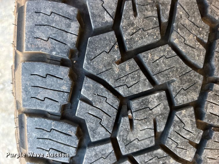 image for item DO6622 2017 Ford F150 XLT SuperCrew pickup truck