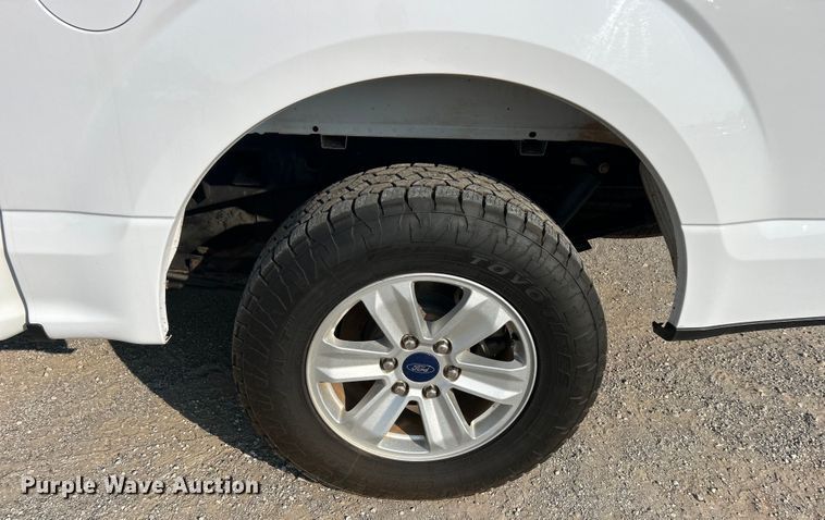 image for item DO6622 2017 Ford F150 XLT SuperCrew pickup truck