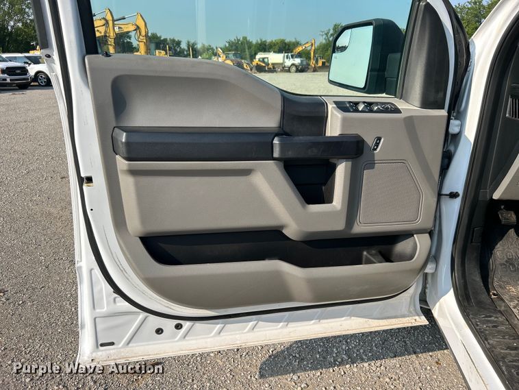 image for item DO6623 2016 Ford F150 XL SuperCrew pickup truck