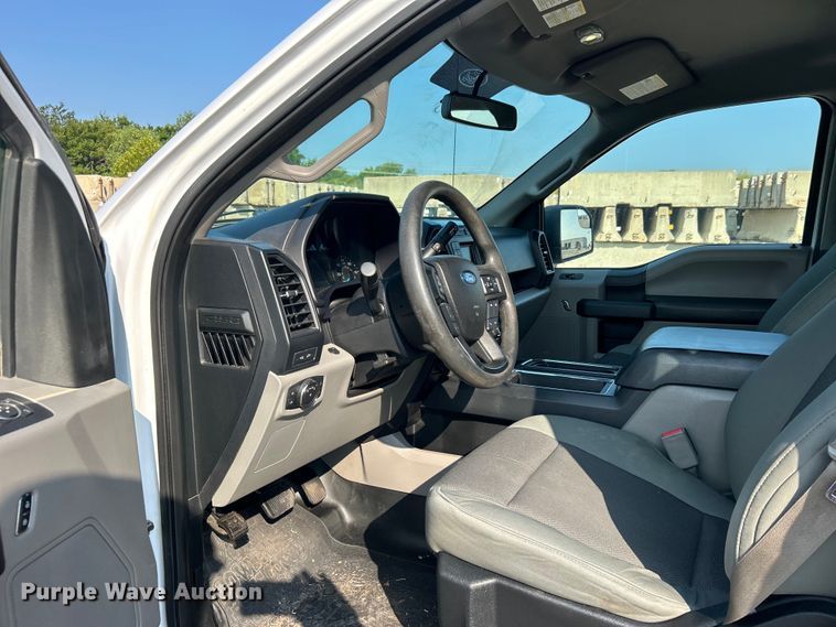 image for item DO6623 2016 Ford F150 XL SuperCrew pickup truck