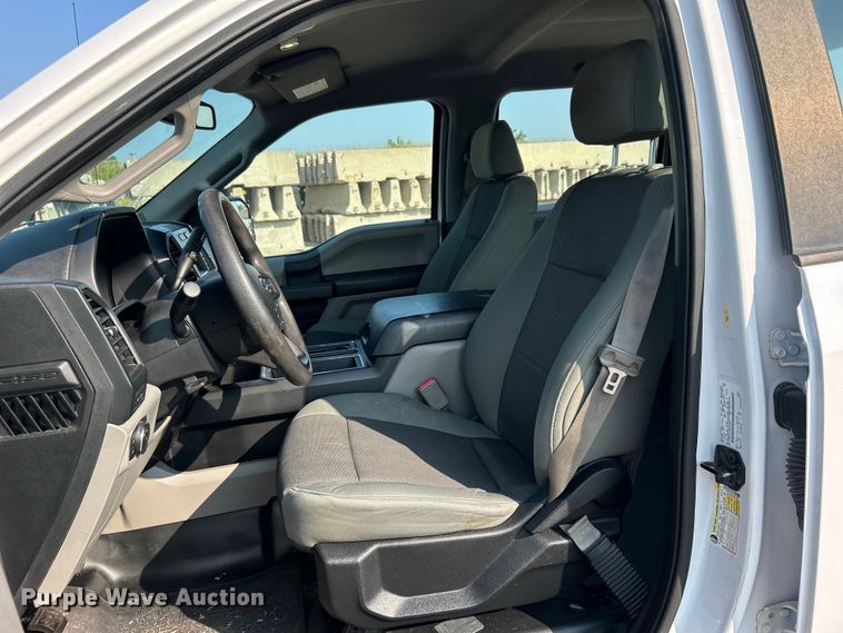 image for item DO6623 2016 Ford F150 XL SuperCrew pickup truck