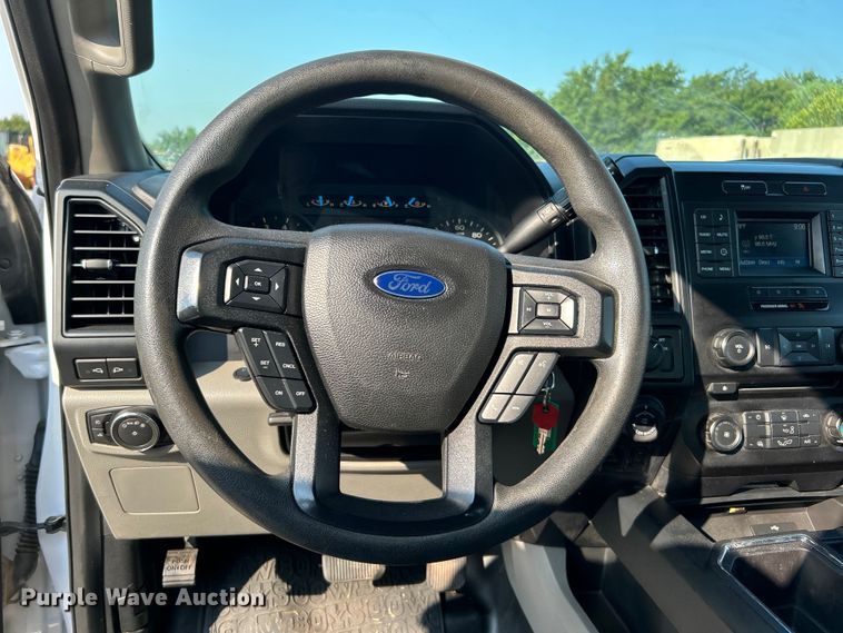 image for item DO6623 2016 Ford F150 XL SuperCrew pickup truck