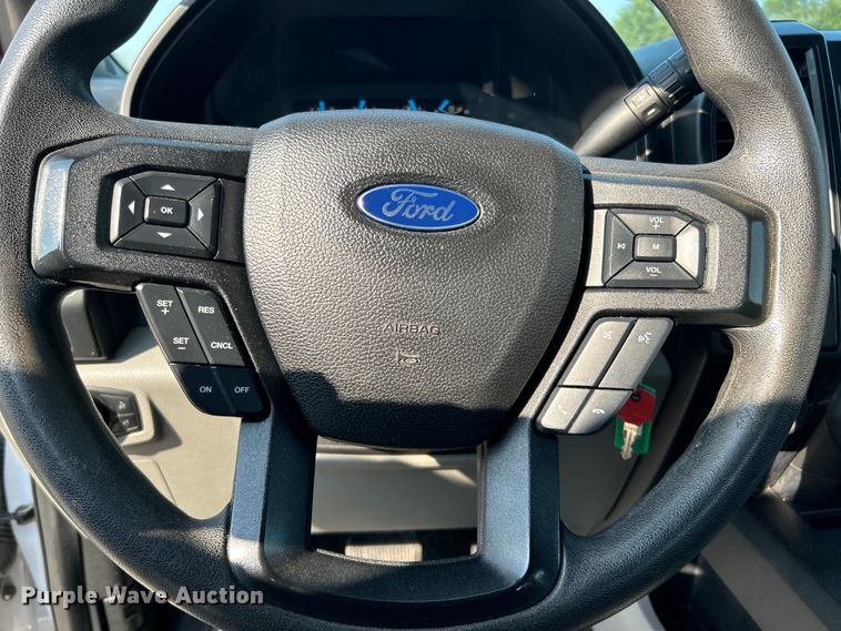 image for item DO6623 2016 Ford F150 XL SuperCrew pickup truck