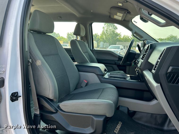 image for item DO6623 2016 Ford F150 XL SuperCrew pickup truck