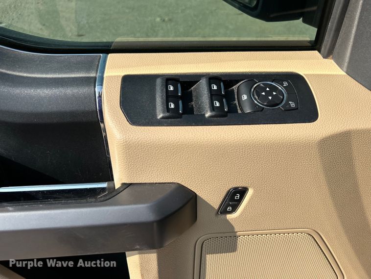 image for item DO6624 2020 Ford F150 XLT SuperCrew pickup truck