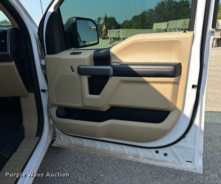 image for item DO6624 2020 Ford F150 XLT SuperCrew pickup truck