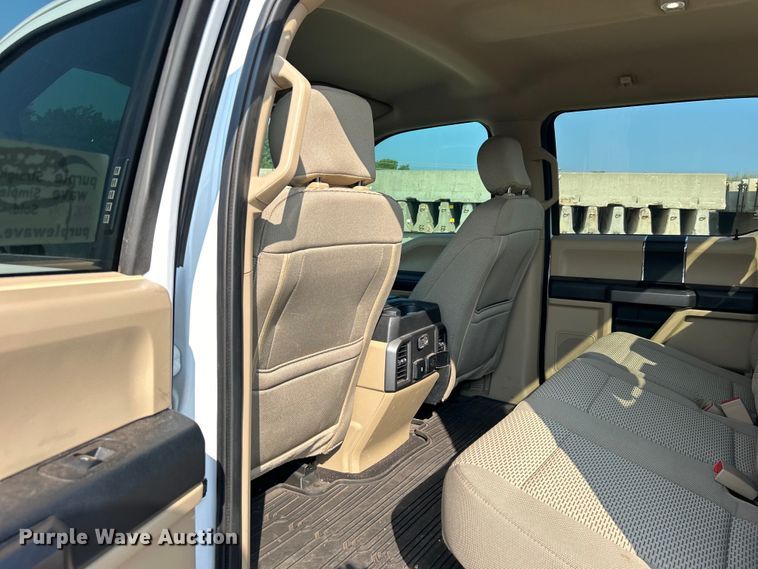 image for item DO6624 2020 Ford F150 XLT SuperCrew pickup truck