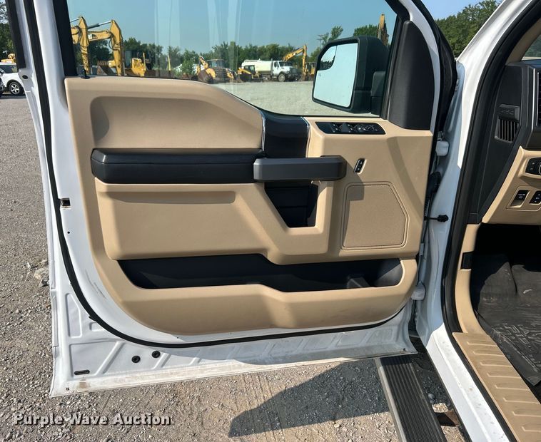 image for item DO6625 2018 Ford F150 XLT SuperCrew pickup truck