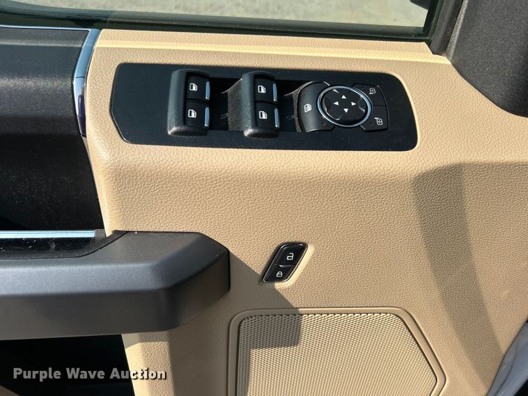 image for item DO6625 2018 Ford F150 XLT SuperCrew pickup truck