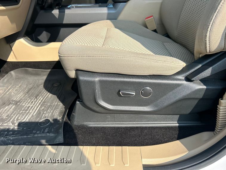 image for item DO6625 2018 Ford F150 XLT SuperCrew pickup truck