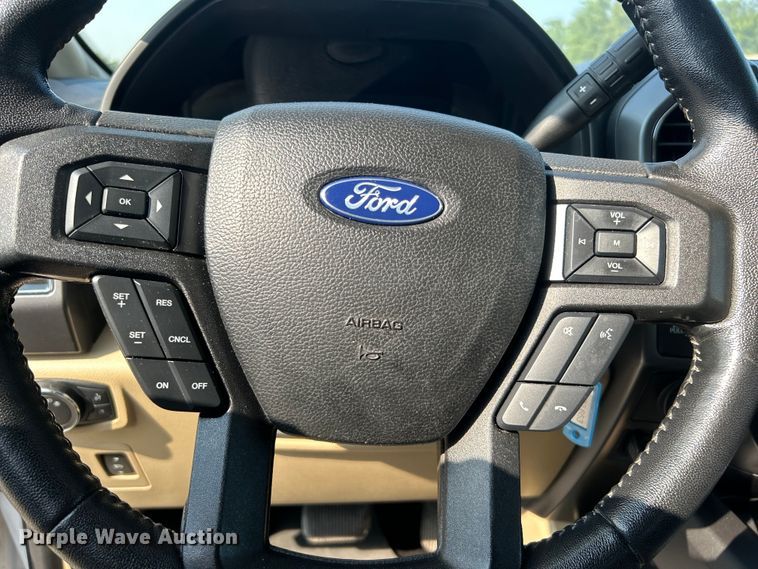 image for item DO6625 2018 Ford F150 XLT SuperCrew pickup truck