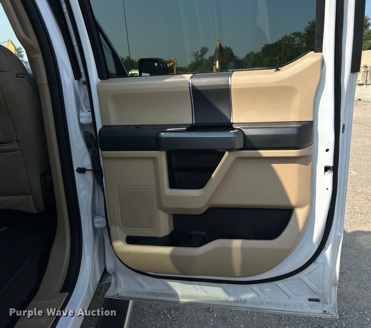 image for item DO6625 2018 Ford F150 XLT SuperCrew pickup truck