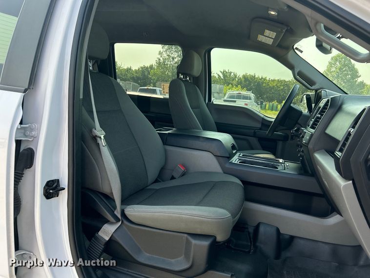 image for item DO6627 2019 Ford F150 XL SuperCrew pickup truck