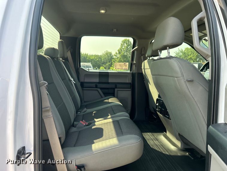 image for item DO6627 2019 Ford F150 XL SuperCrew pickup truck