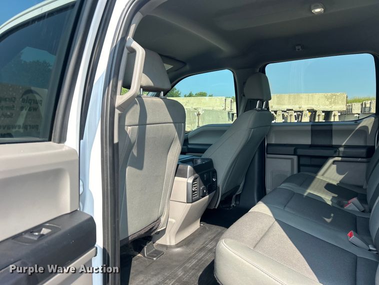 image for item DO6627 2019 Ford F150 XL SuperCrew pickup truck