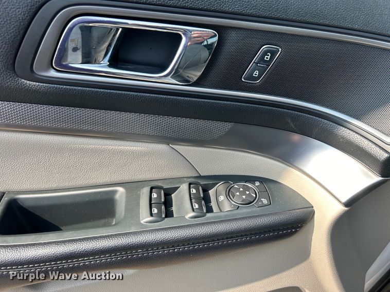 image for item DO6628 2018 Ford Explorer XLT SUV