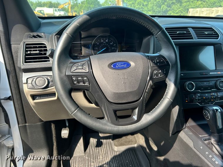 image for item DO6628 2018 Ford Explorer XLT SUV