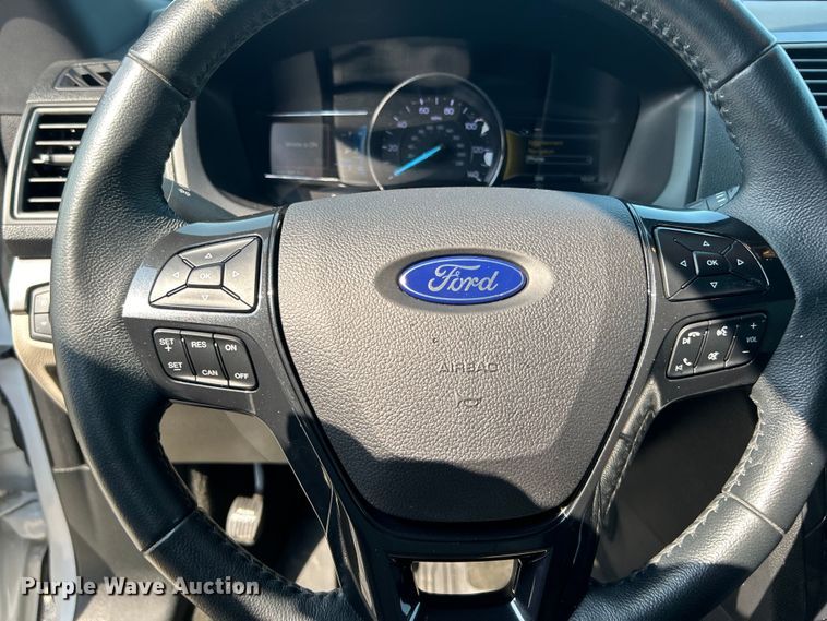 image for item DO6628 2018 Ford Explorer XLT SUV