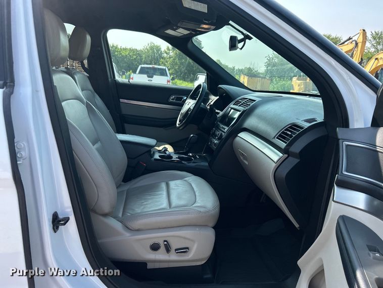 image for item DO6628 2018 Ford Explorer XLT SUV