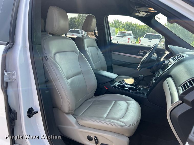 image for item DO6628 2018 Ford Explorer XLT SUV